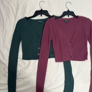 V-Neck Ribbed Crop Top button down Sweater Set in Green and Purple